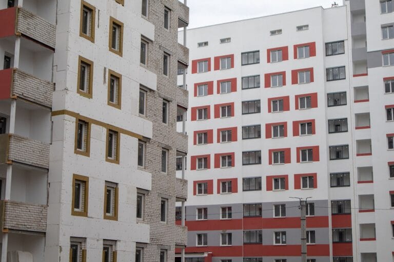 Budownictwo zeroenergetyczne – co to jest i jakie ma zalety?